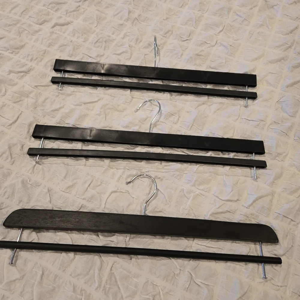 Set of 5 Slide-Grip Pants Hangers – Wood + Plastic Mix